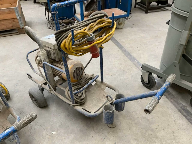 Wacker trilnaald met omvormer - afbeelding 6 van  6