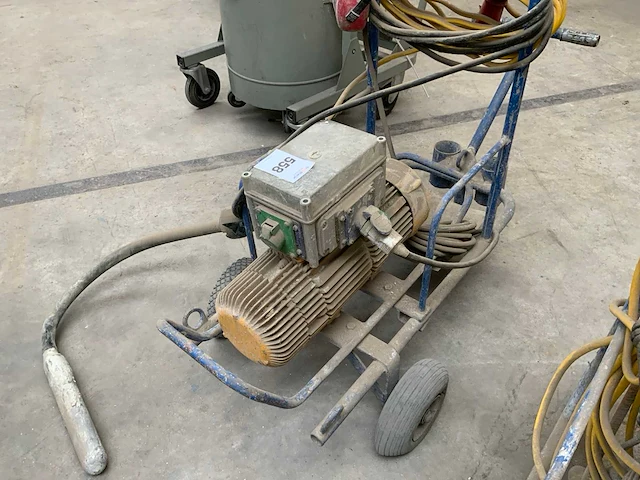 Wacker trilnaald met omvormer - afbeelding 4 van  6