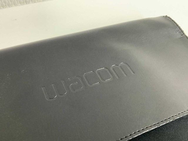 Wacom cintiq 13hd tekentablet - afbeelding 9 van  9