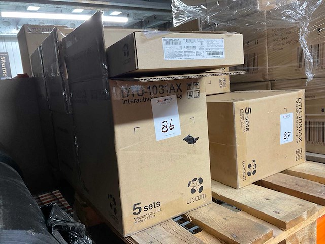 Wacom dtu-1031ax pen display (25x) - afbeelding 2 van  4