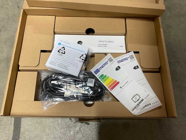 Wacom dtu-1031ax pen display (30x) - afbeelding 4 van  4