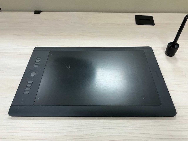 Wacom intuos pro large tekentablet - afbeelding 2 van  4