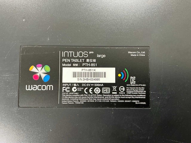 Wacom intuos pro large tekentablet - afbeelding 3 van  4