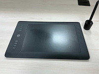 Wacom intuos pro medium tekentablet - afbeelding 2 van  5