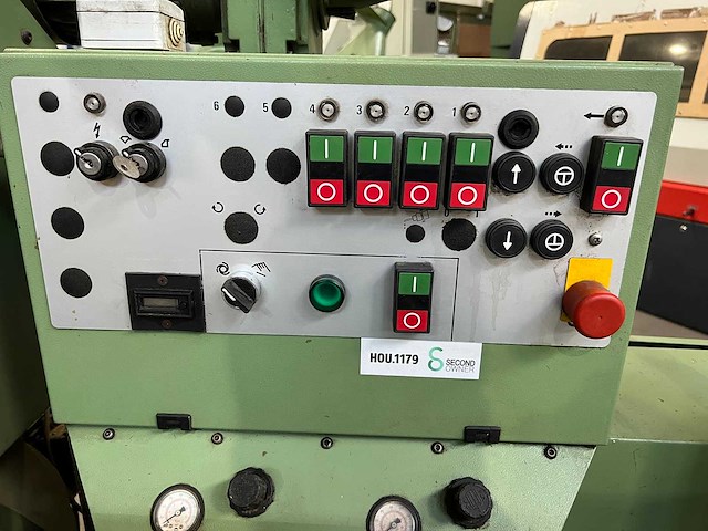 Wadkin - 1994 - gd 802 - vierzijdige profileer- en schaafmachine - afbeelding 8 van  10
