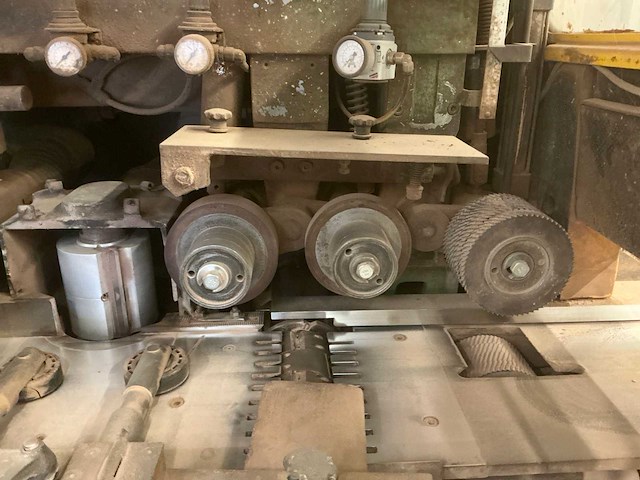 Wadkin ga 3677 vierzijdige schaafmachine - afbeelding 10 van  32