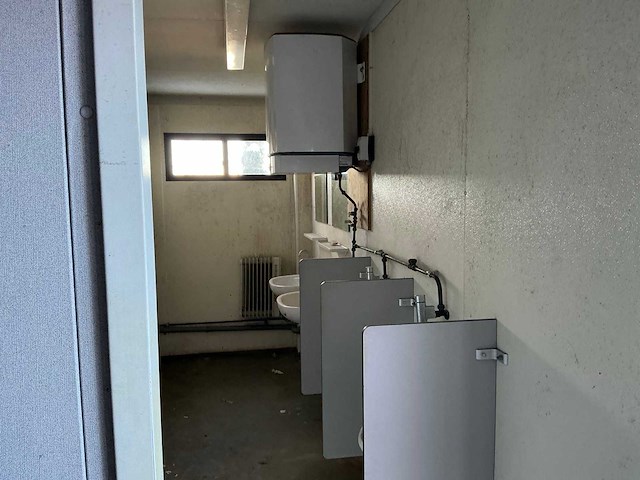 Wagenbouw sanitairunit - afbeelding 12 van  17