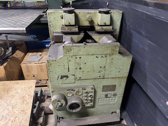 Wagener reutlingen halfautomatische dubbele verstekzaag - afbeelding 2 van  9