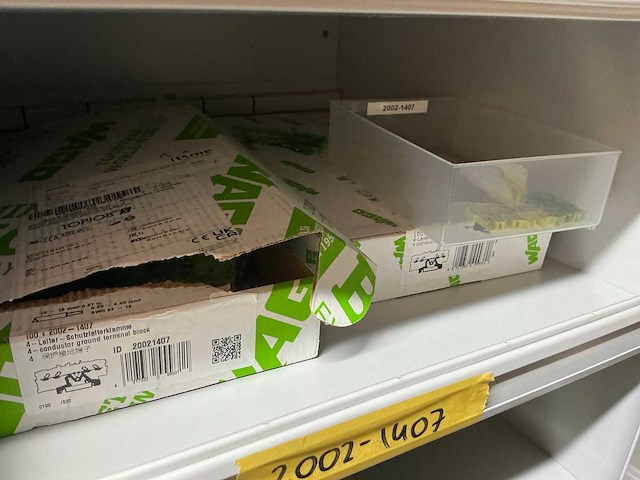 Wago voorraad kabelklemmen in stalen vakkenkast - afbeelding 4 van  46