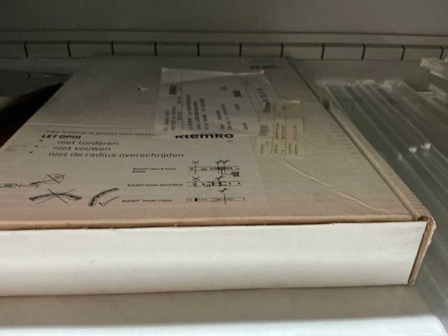 Wago voorraad kabelklemmen in stalen vakkenkast - afbeelding 14 van  46