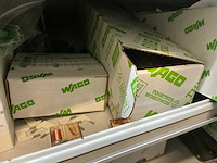 Wago voorraad kabelklemmen in stalen vakkenkast - afbeelding 29 van  46