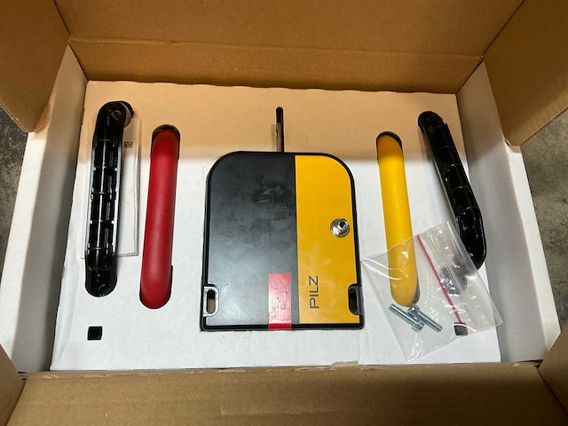 Wago voorraad kabelklemmen in stalen vakkenkast - afbeelding 37 van  46