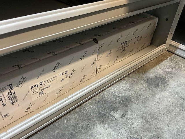 Wago voorraad kabelklemmen in stalen vakkenkast - afbeelding 38 van  46