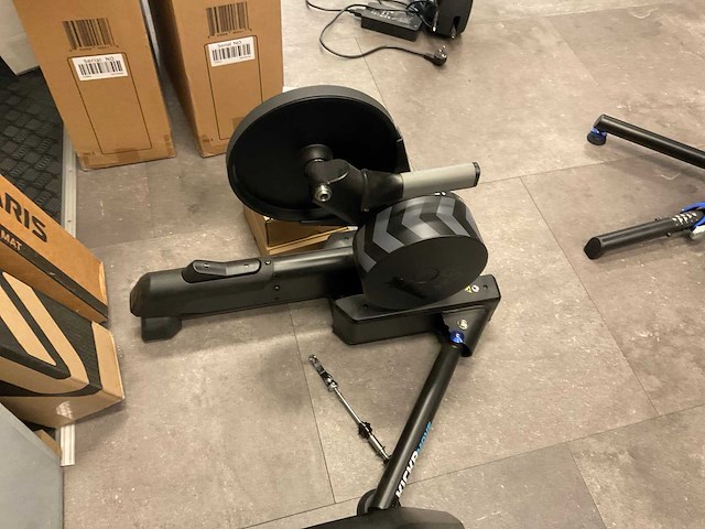 Wahoo kickr move fiets binnentrainer - afbeelding 3 van  5