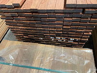 Walaba latten geschaafd 2450x70x27mm (102x) - afbeelding 3 van  3
