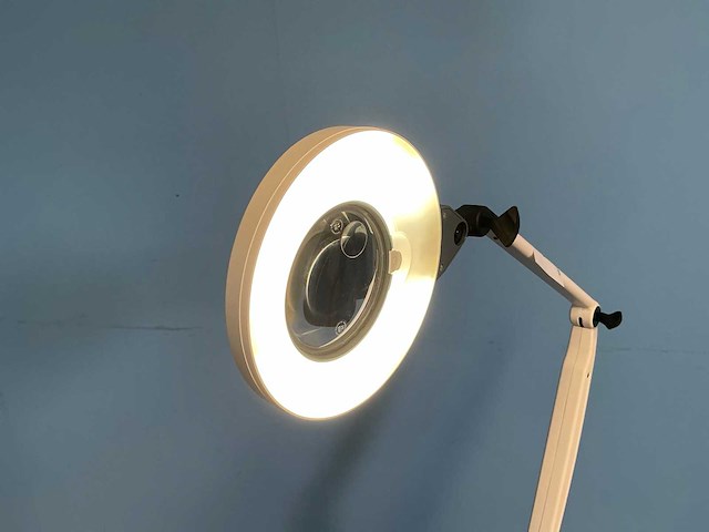 Waldmann - lre122t - onderzoekslamp - afbeelding 3 van  3