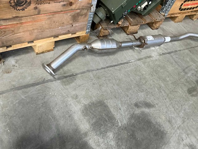 Walker/furo 20989 catalysator voorpijp toyota avensis 1.6i - afbeelding 2 van  6
