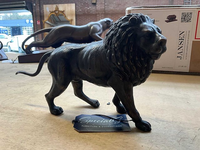 Walking lion decoratief beeld - afbeelding 1 van  2