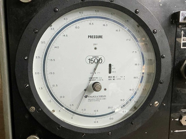 Wallace & tiernan fa-235 precisie drukmeter kalibratiekoffer - afbeelding 2 van  5