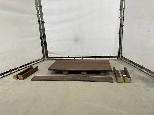 Walnotenhouten tafel - afbeelding 3 van  6