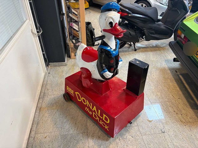 Walt disney ride kiddy ride - afbeelding 9 van  15