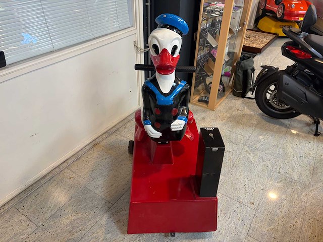 Walt disney ride kiddy ride - afbeelding 11 van  15