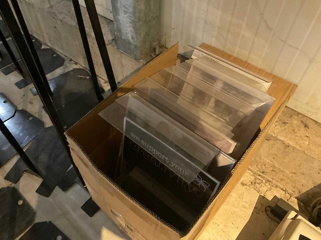 Wand reclame, prijsaanwijzingen - afbeelding 3 van  12