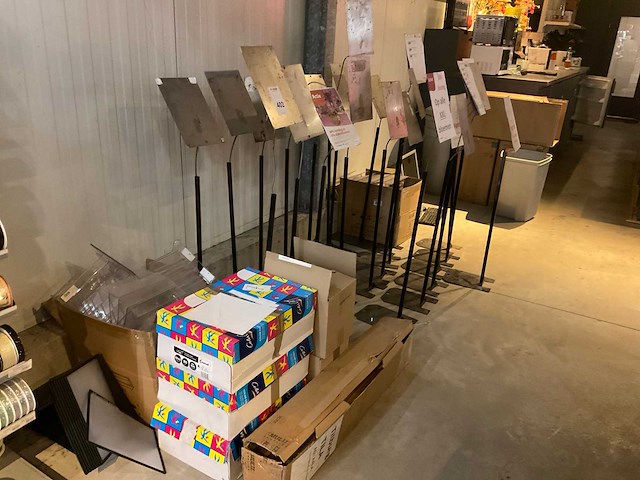 Wand reclame, prijsaanwijzingen - afbeelding 1 van  12