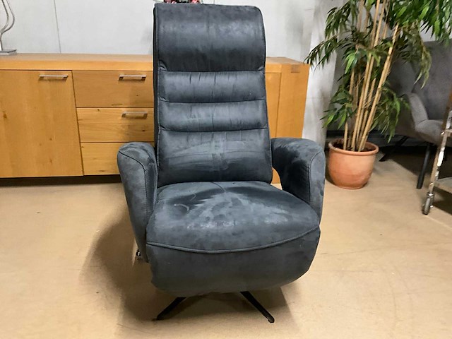 Wanda draaibare elektrische relaxfauteuil - afbeelding 8 van  19