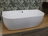 Wandbad met afmeting 180 x 80 cm. hoogte 60 cm. - afbeelding 1 van  2