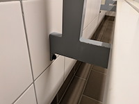Wandbank met kledingrek - afbeelding 5 van  5
