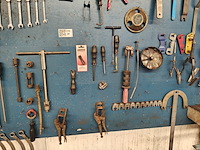 Wandbord met diverse auto gereedschap - afbeelding 2 van  11