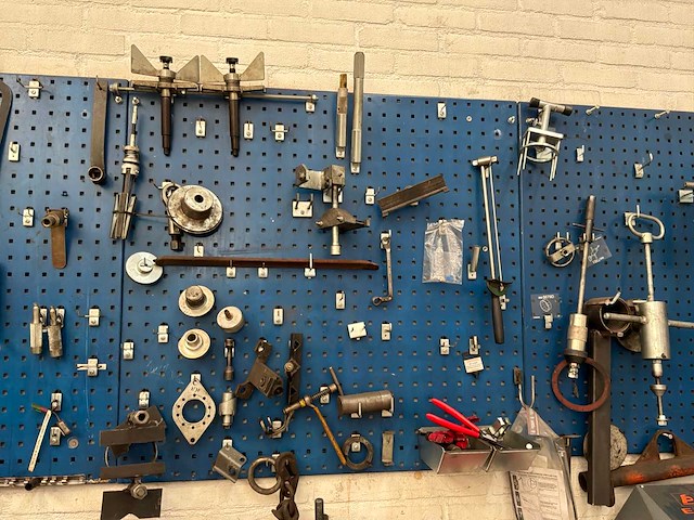 Wandbord met speciaal gereedschap - afbeelding 3 van  5