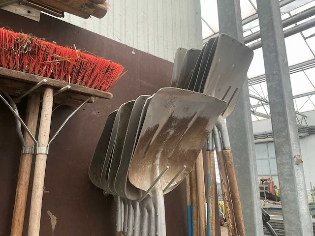 Wandbord met tuingereedschap - afbeelding 4 van  4