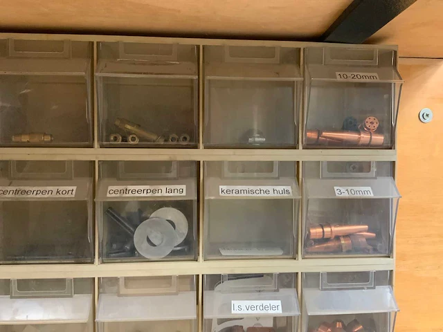 Wandbord met voorraadbakjes - afbeelding 3 van  12