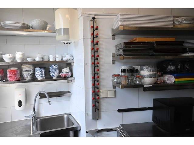 Wandbordenhouder - afbeelding 1 van  3