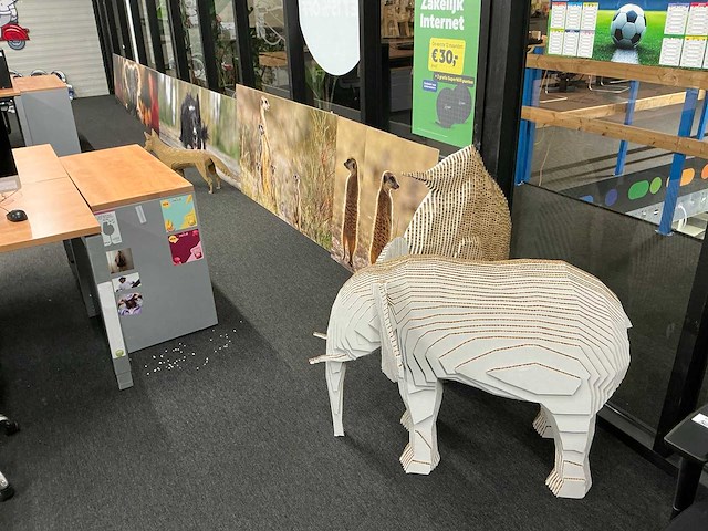 Wanddecoratie / karton sculpturen (8x) - afbeelding 1 van  8
