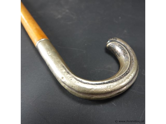 Wandelstok met alpacca zilveren handgreep - afbeelding 2 van  5