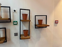 Wandgemonteerde plank met decoratie (6x) - afbeelding 3 van  3