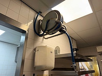 Wandgemonteerde slangenhaspel - afbeelding 2 van  3