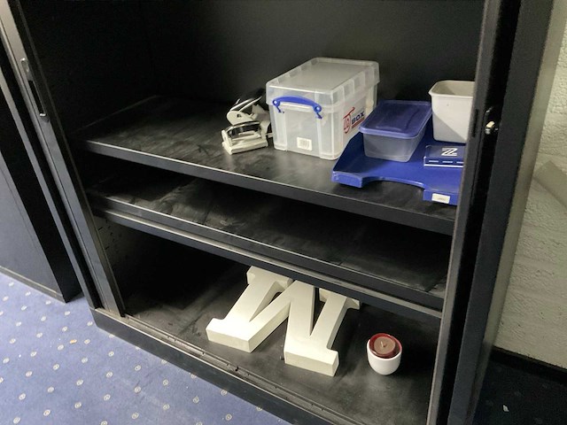 Wandkast met inhoud (2x) - afbeelding 4 van  12