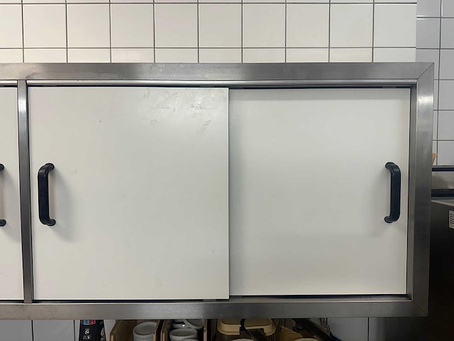 Wandkast met trespa schuifdeuren (2x) - afbeelding 2 van  5