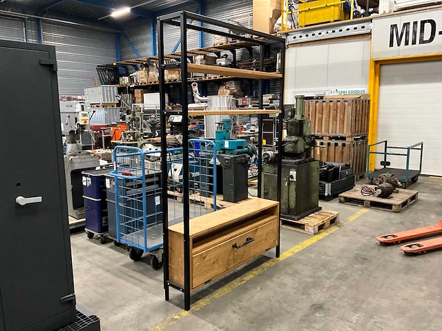 Wandkast - afbeelding 1 van  3