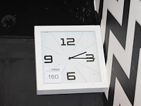 Wandklok. afmeting 30 x 30 cm. - afbeelding 1 van  2