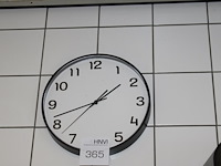 Wandklok doorsnede 30 cm. - afbeelding 1 van  2