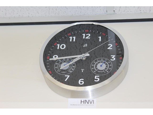 Wandklok met doorsnede 25 cm. - afbeelding 1 van  2