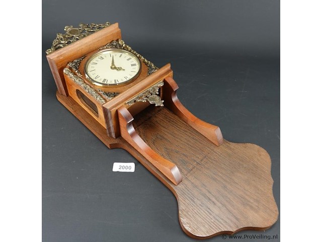 Wandklok met elektrisch uurwerk - afbeelding 1 van  5