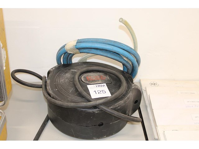 Wandluchthaspel roda. - afbeelding 1 van  2