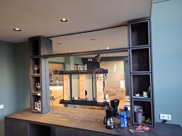 Wandmeubel met spiegel - afbeelding 8 van  14