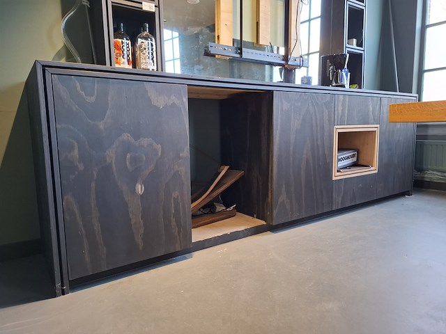 Wandmeubel met spiegel - afbeelding 10 van  14